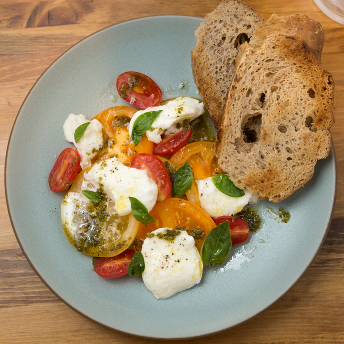 Caprese Salad with Grilled Bread